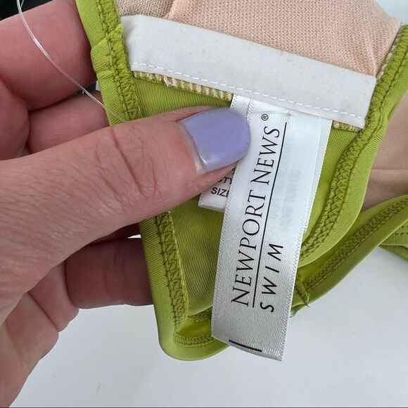 NWT-Newport‎ news bikini top Green & Teal size 4 - Picture 8 of 9
